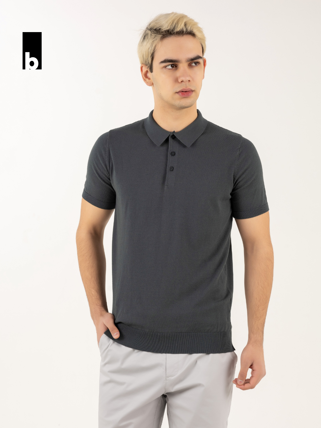Вязаное поло "Baza" с воротником на пуговицах в сером цвете